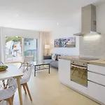 Casa Anzuelo, *